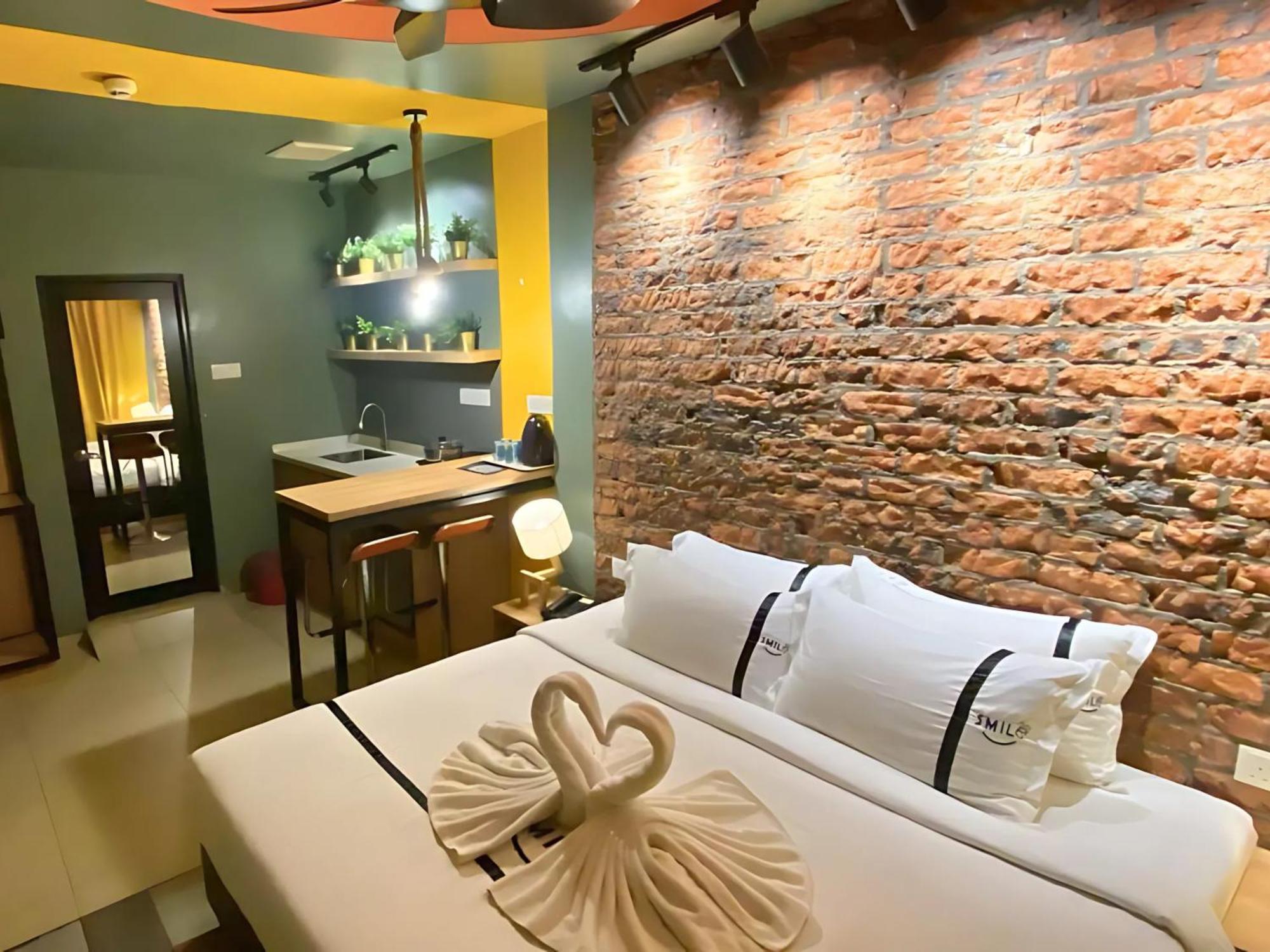 Smile Hotel Danau Kota Куала Лумпур Екстериор снимка