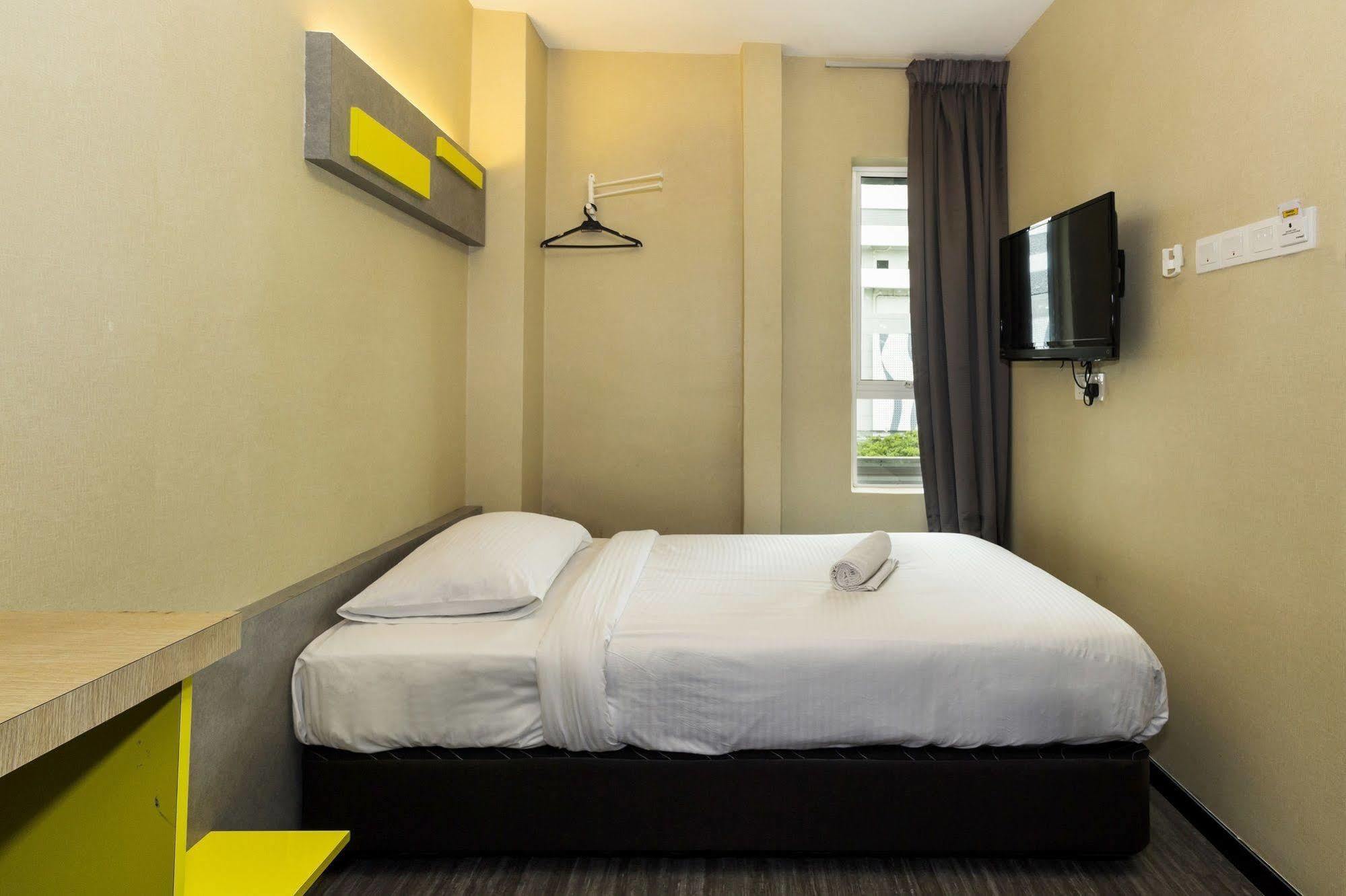 Smile Hotel Danau Kota Куала Лумпур Екстериор снимка
